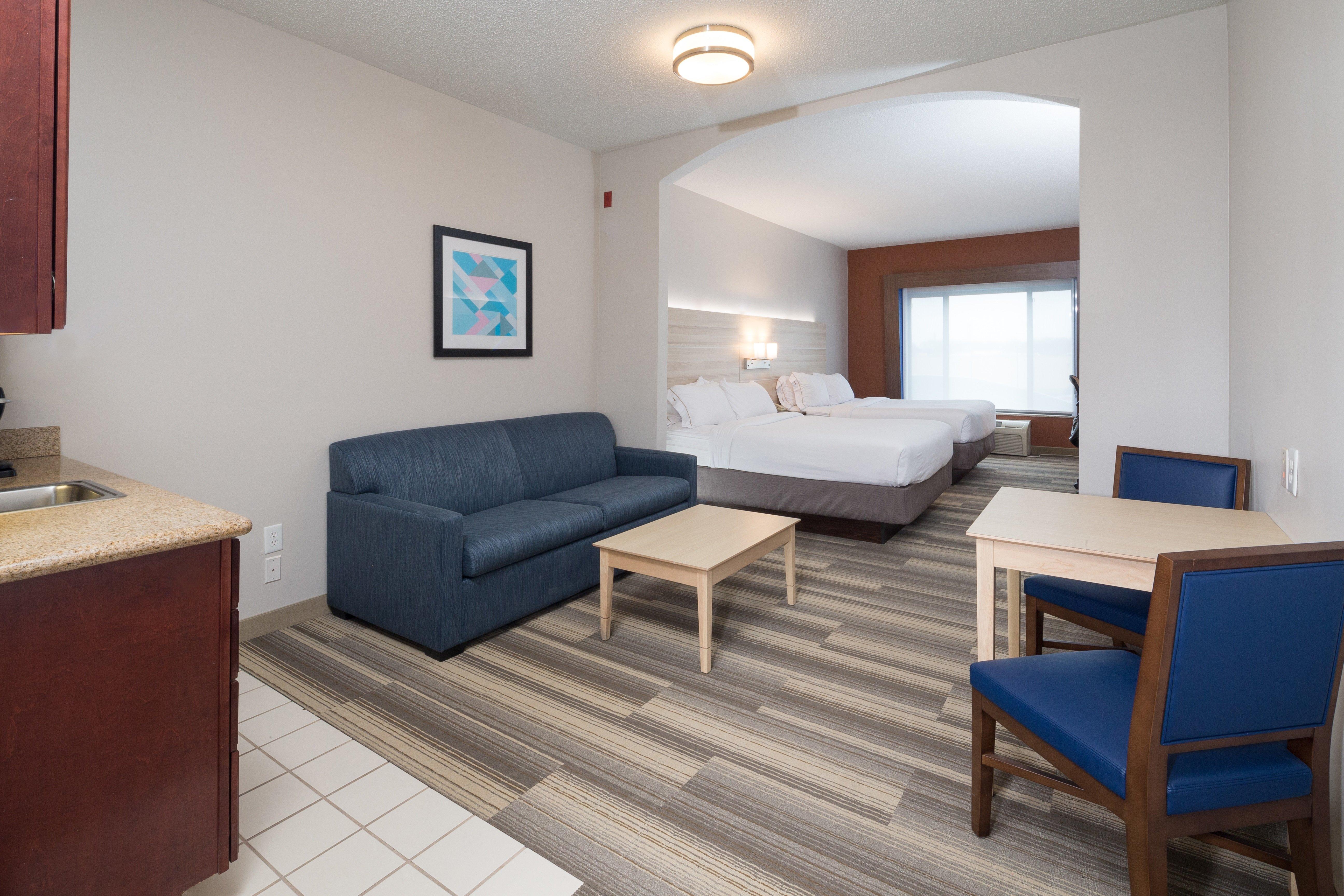 Holiday Inn Express Hotel & Suites Detroit-Utica By Ihg Exterior foto