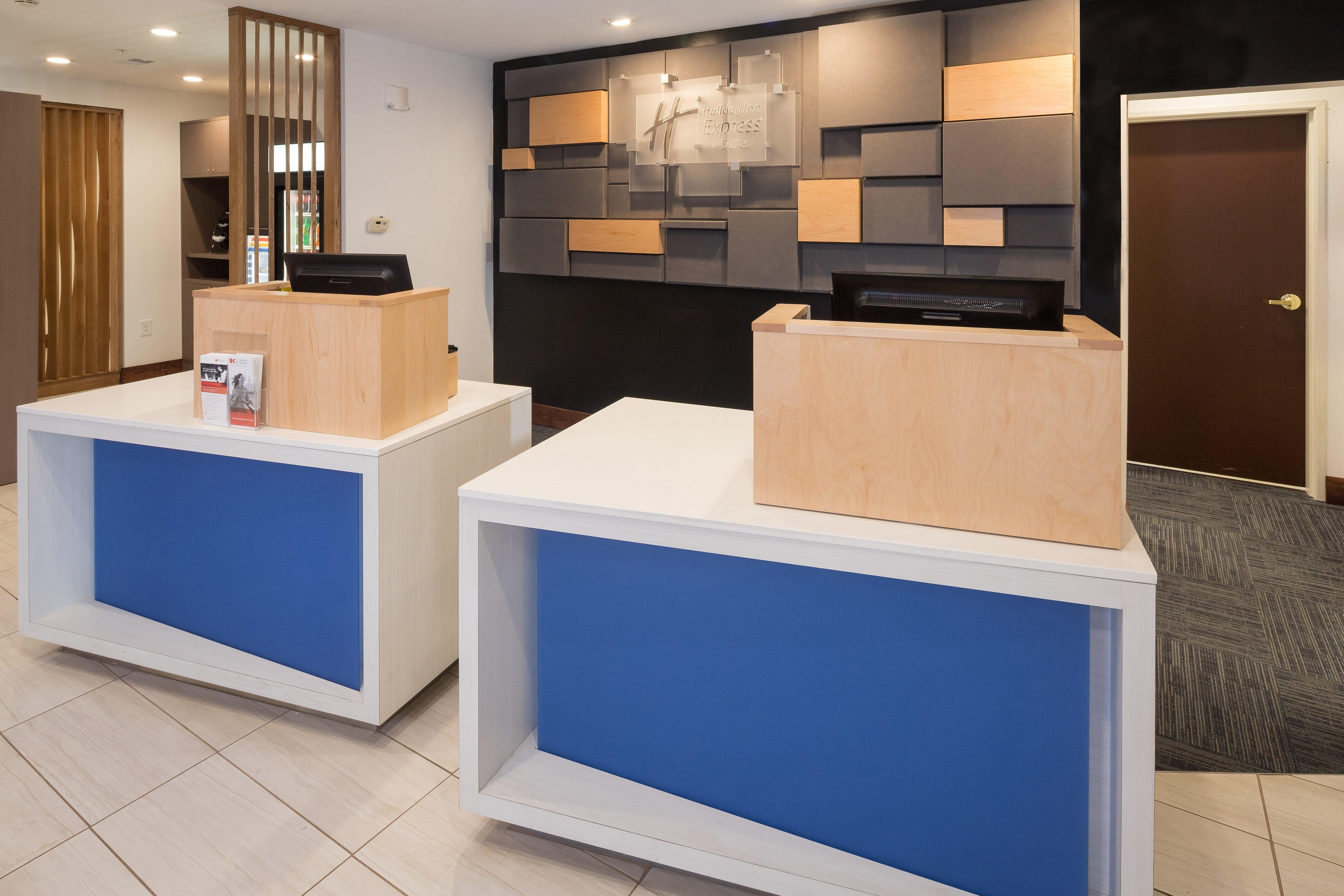 Holiday Inn Express Hotel & Suites Detroit-Utica By Ihg Exterior foto