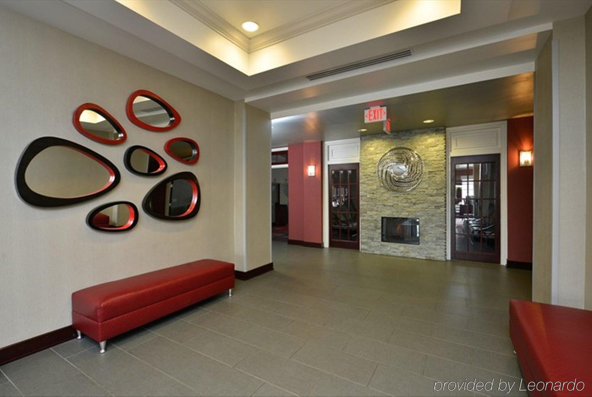 Holiday Inn Express Hotel & Suites Detroit-Utica By Ihg Exterior foto