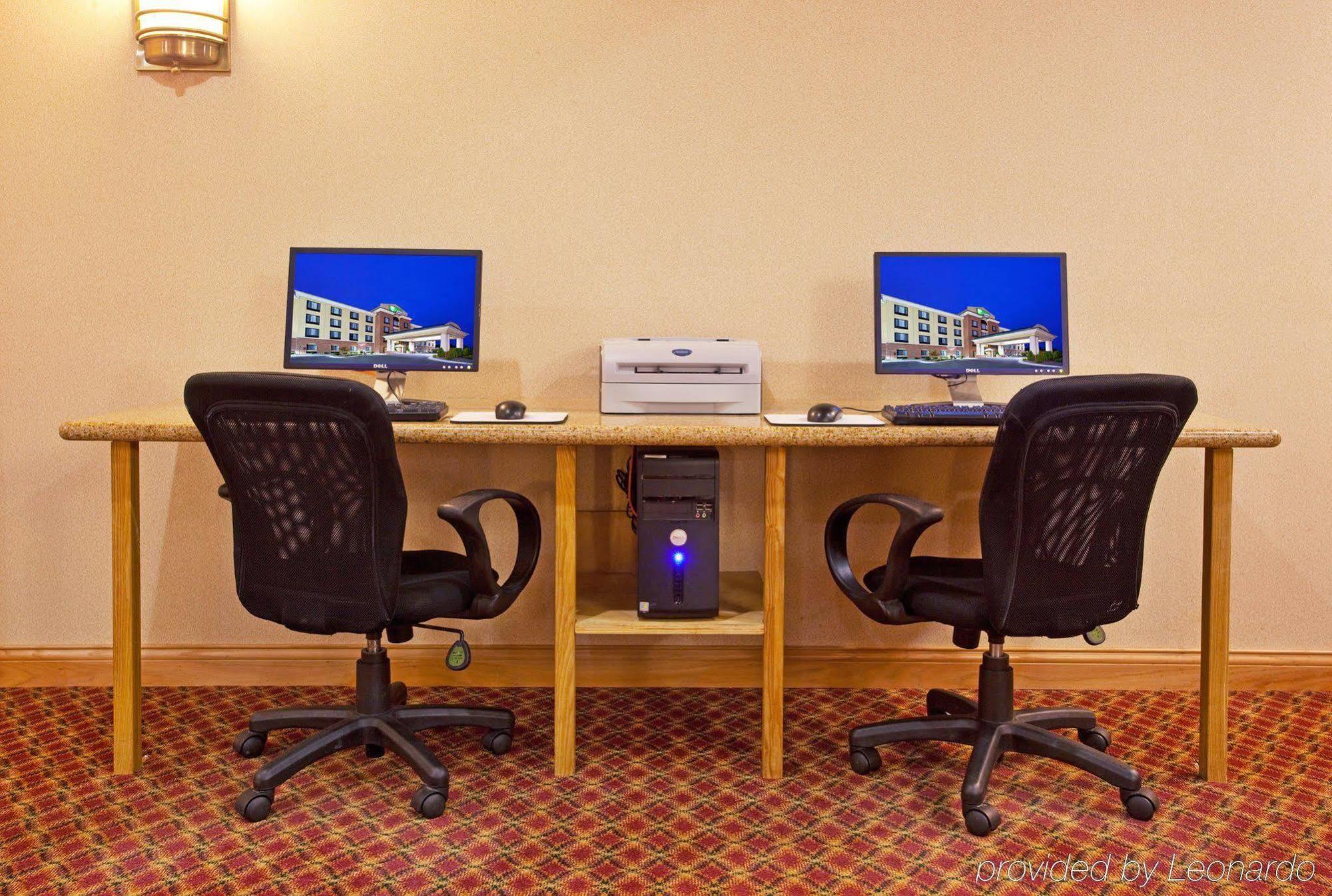 Holiday Inn Express Hotel & Suites Detroit-Utica By Ihg Facilidades foto